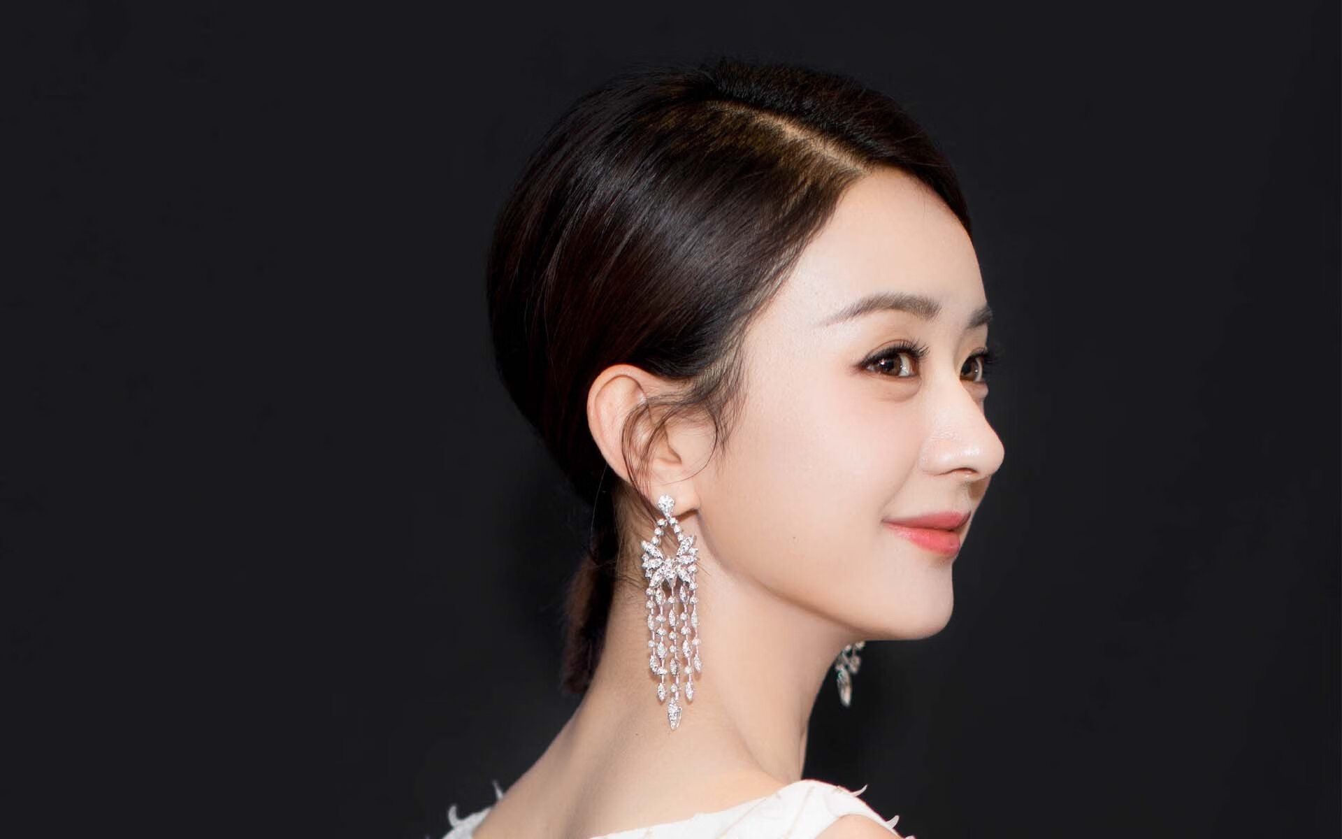 电光火石!卡拉斯科生涯之夜助巴萨攻克魔鬼主场