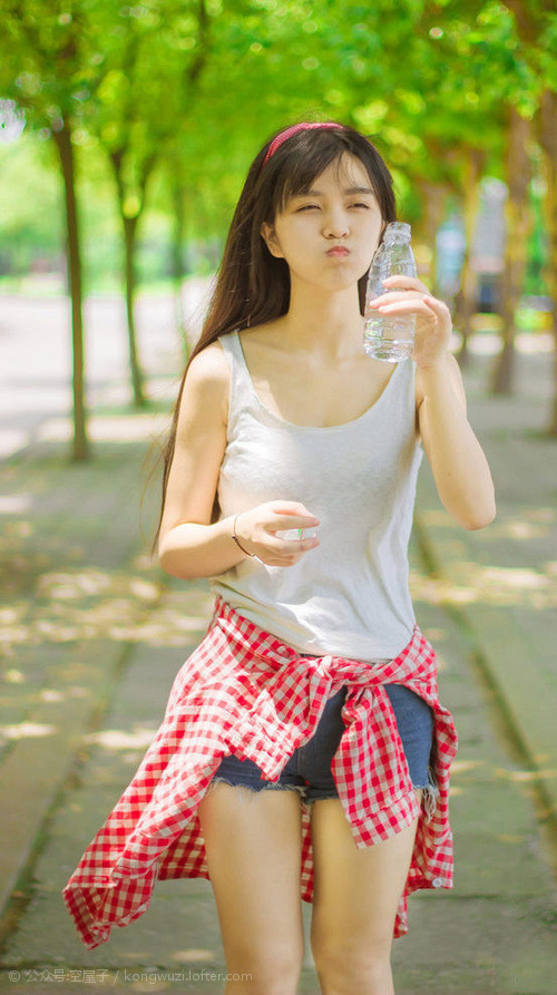 开云体育-绿茵博弈，当秘鲁意志对决皇马星河，基耶萨铸就攻防一体神话