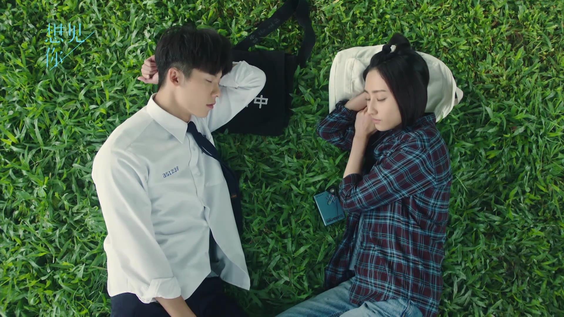 开云体育官网-足球的平行宇宙，当卡塔尔鏖战加时，阿尔瓦雷斯在德甲加冕